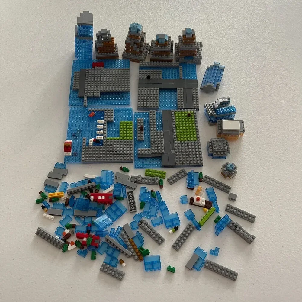 Micro‎ Mini Blocks Building Gray Blue Green Red White Add-on Pieces